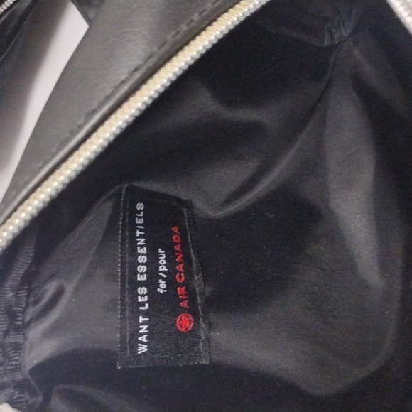 Want Les Essentiels Cosmetic Bag Exclusively for Air Canada Signature Lot of 3 - Picture 14 of 15
